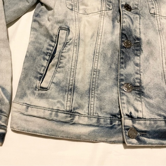 GUESS Women’s Denim Jean Jacket Size Small - Picture 8 of 16